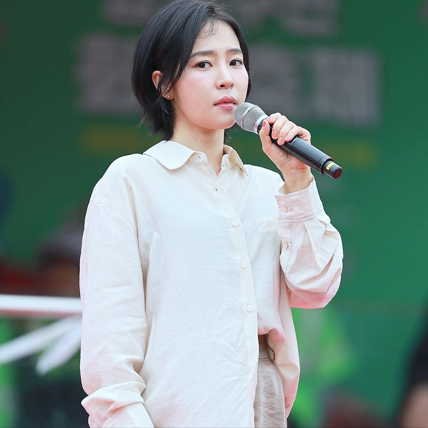 A moment captured by a fan of Hong Ja