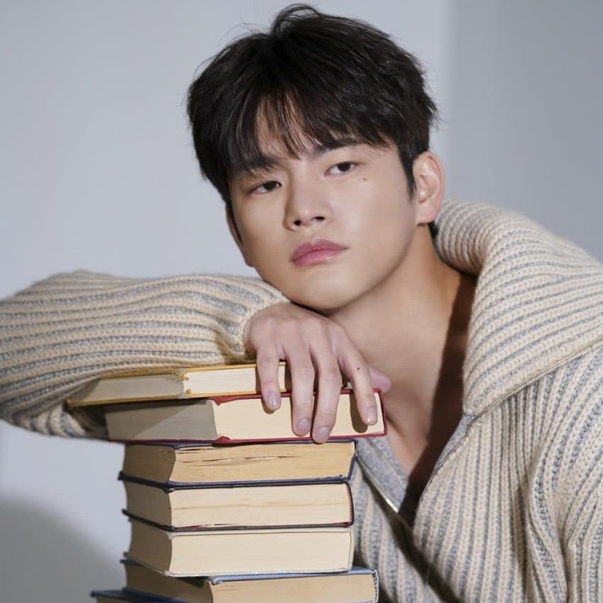 ソ・イングクのビハインドカット