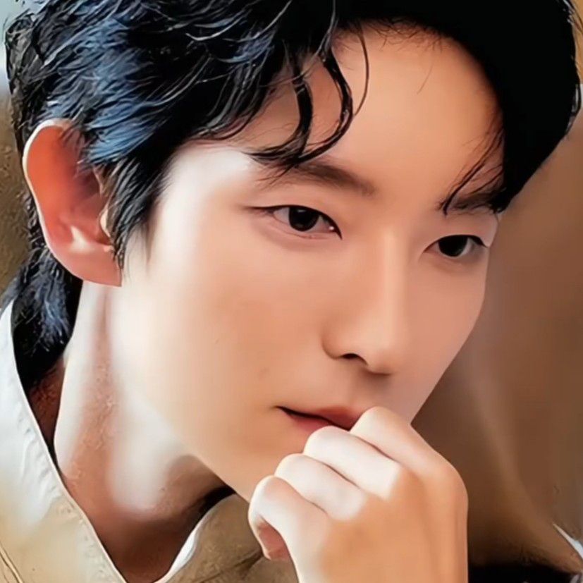 Foto kegiatan terbaru dari Lee Joongi