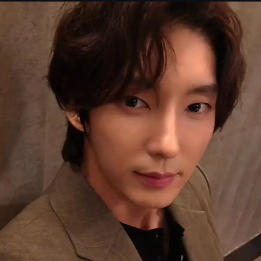 Foto kegiatan terbaru dari Lee Joongi