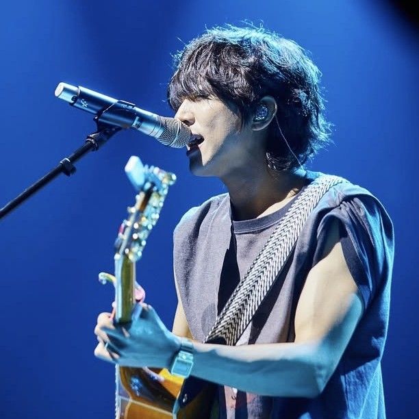 A moment captured by a fan of Lee Seungyoon
