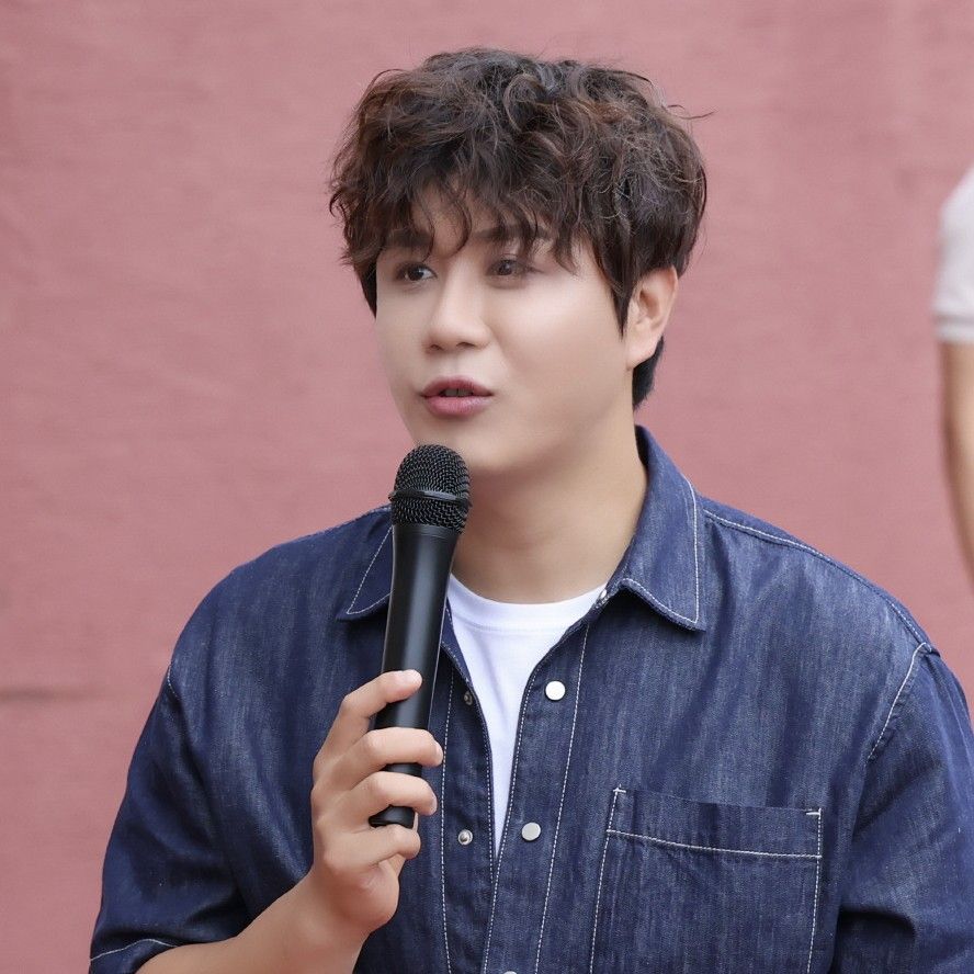 Behind-the-scenes cut of Jin Haesung