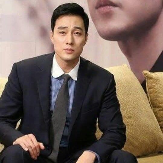 A moment captured by a fan of So Jisub