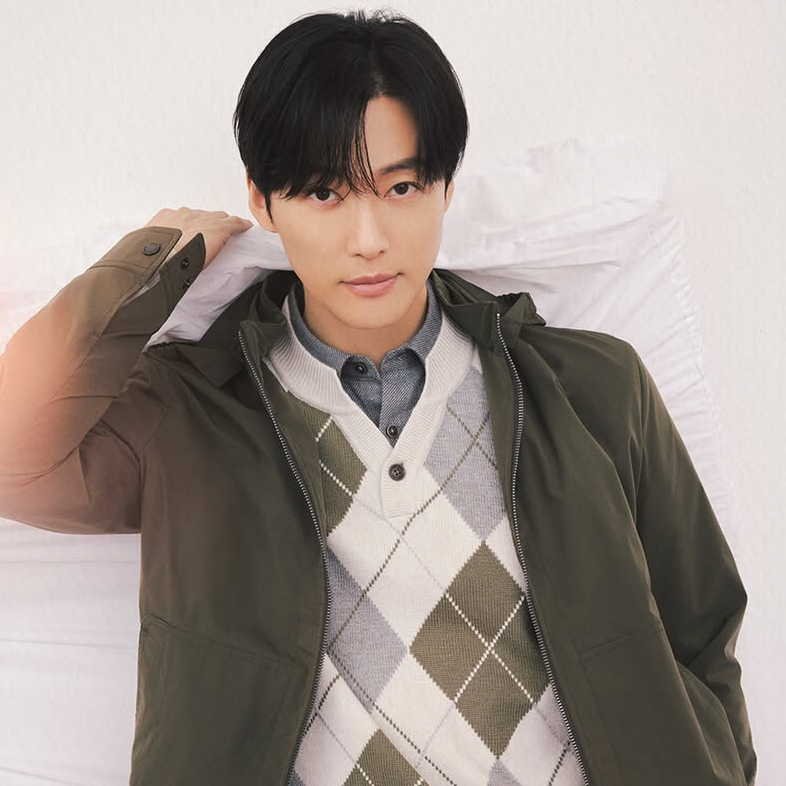 Latest photo of Namkoong Min