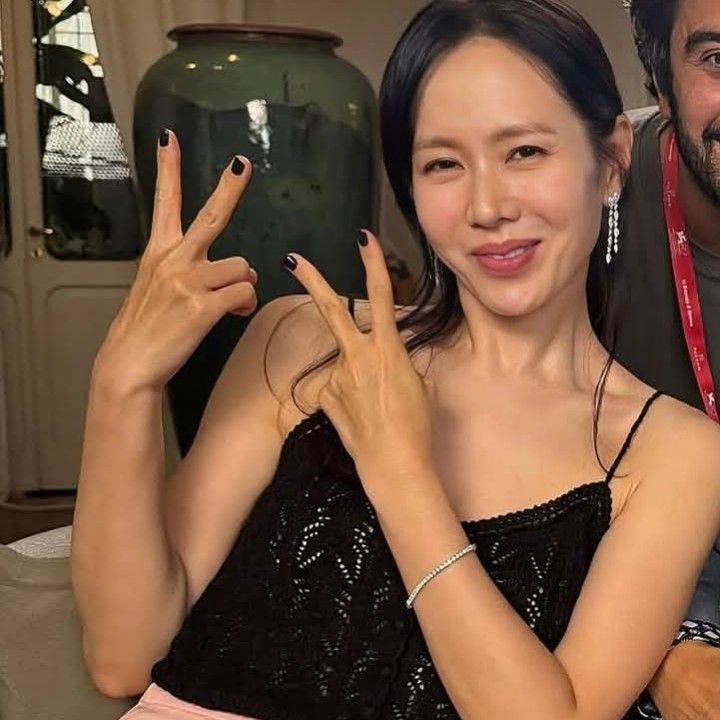 孫藝珍的最新照片