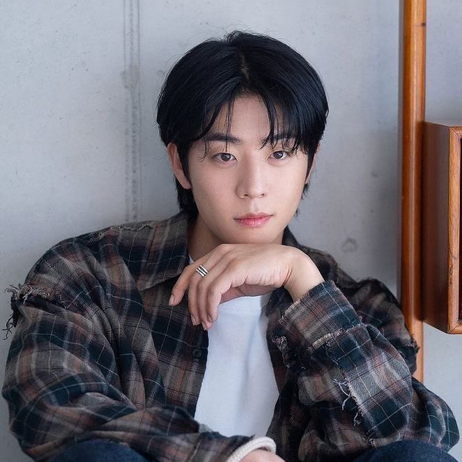 Recent activity shot of Chae Jonghyeop