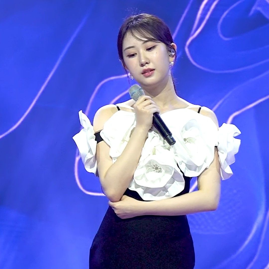 Latest photo of Jeon Yujin
