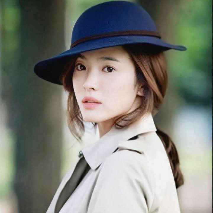 A moment captured by a fan of Song Hyekyo