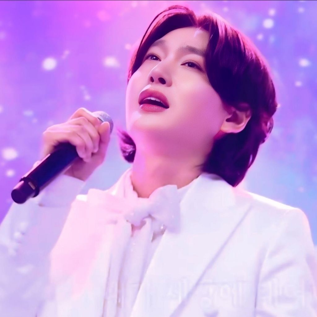 A moment captured by a fan of Kim Yongbin