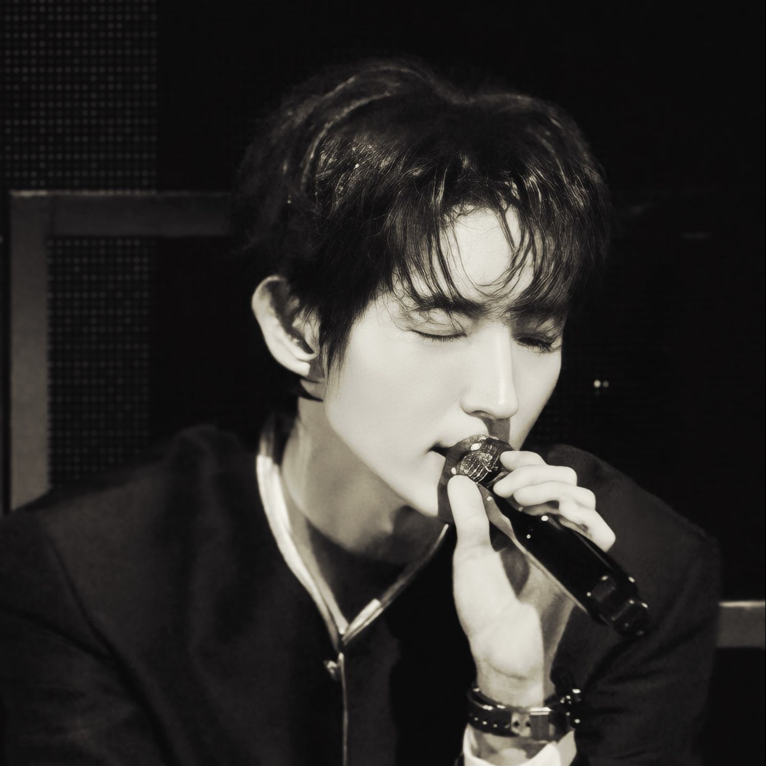 Recent activity shot of Lee Joongi