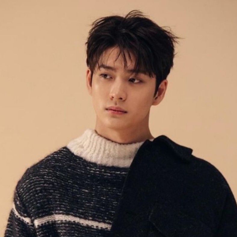 Behind-the-scenes cut of Kang Taeoh