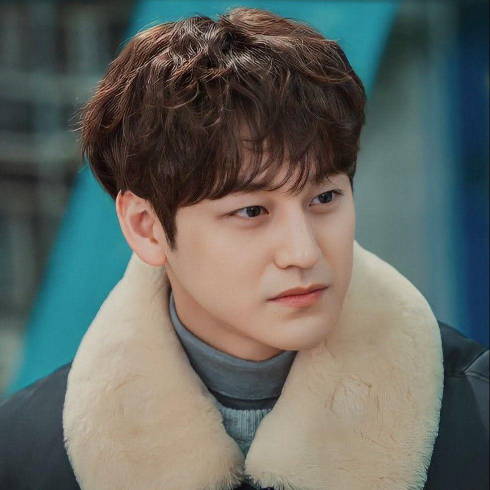 Behind-the-scenes cut of Kim Bum