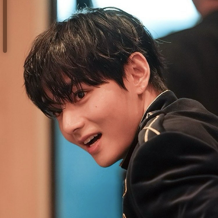Cuplikan di balik layar dari Kim Taehyung (V)