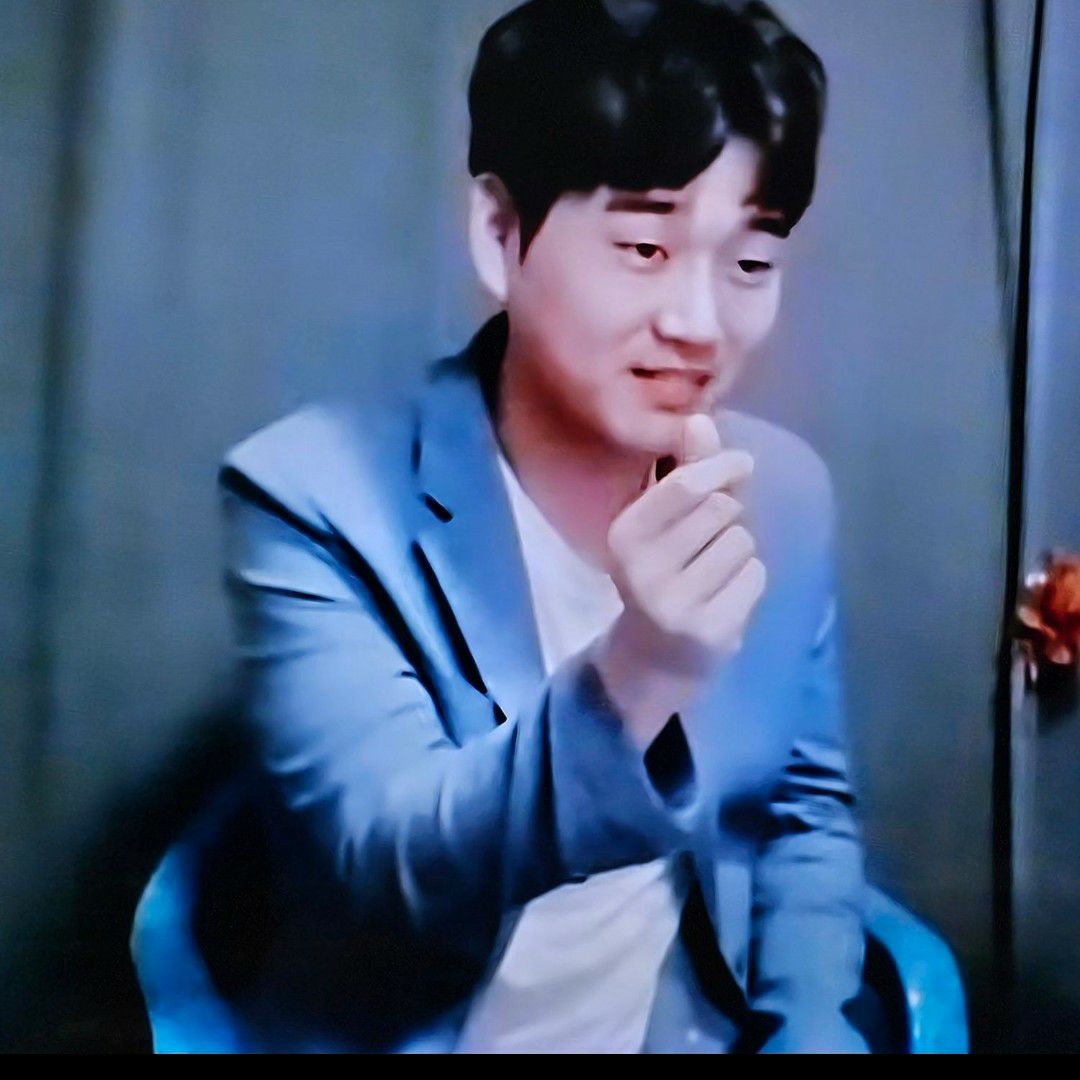 Recent activity shot of Hwang Youngwoong