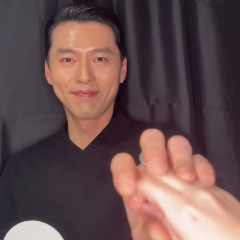 Foto terbaru dari Hyun Bin
