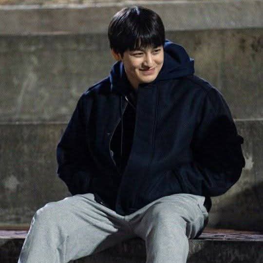 Latest photo of Kim Bum