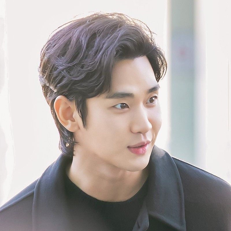 キム・スヒョンの最近の活動ショット