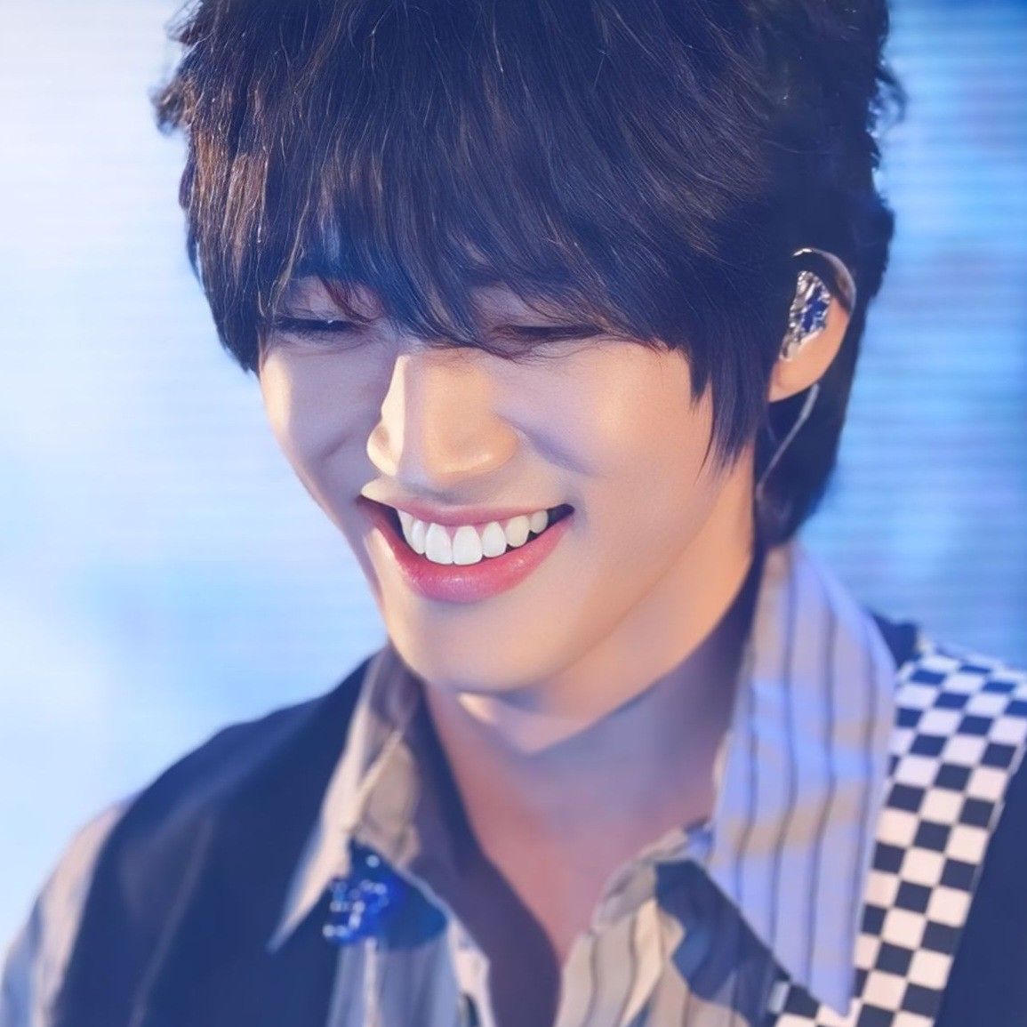 李承允的最新照片