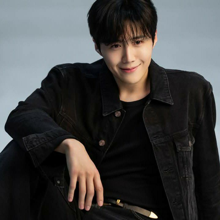 Recent activity shot of Kim Seonho