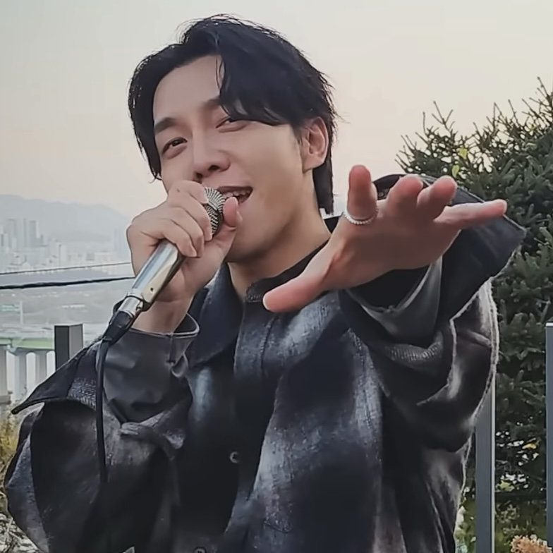 李昇基的近期活動照