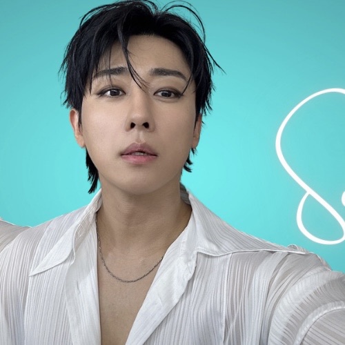 A moment captured by a fan of Son Hojun