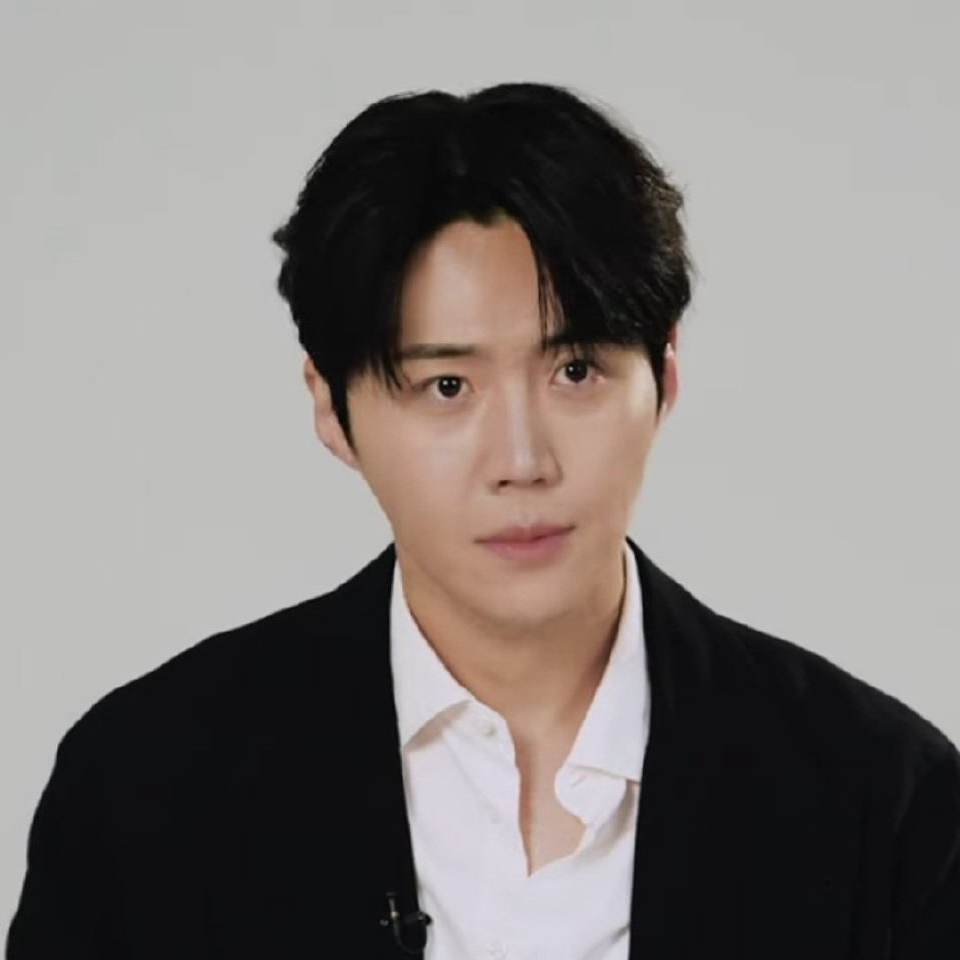 Latest photo of Kim Seonho