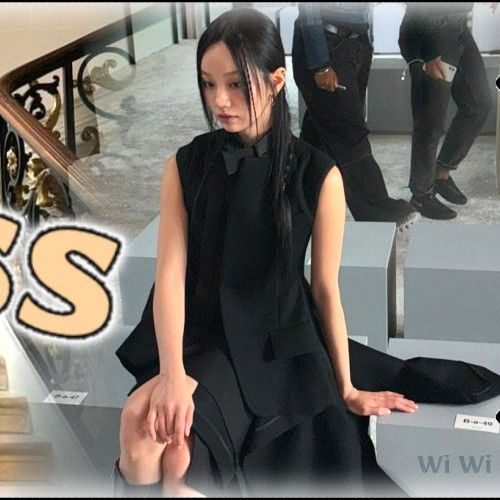 Behind-the-scenes cut of Hyeri