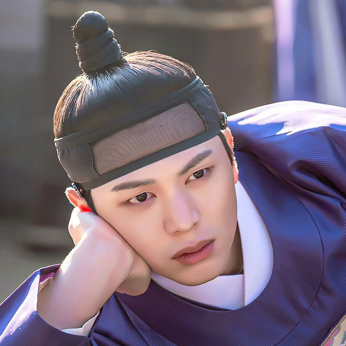Latest photo of Yook Sungjae