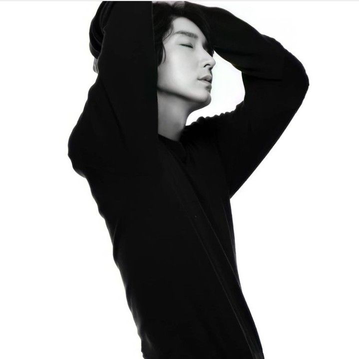 Recent activity shot of Lee Joongi