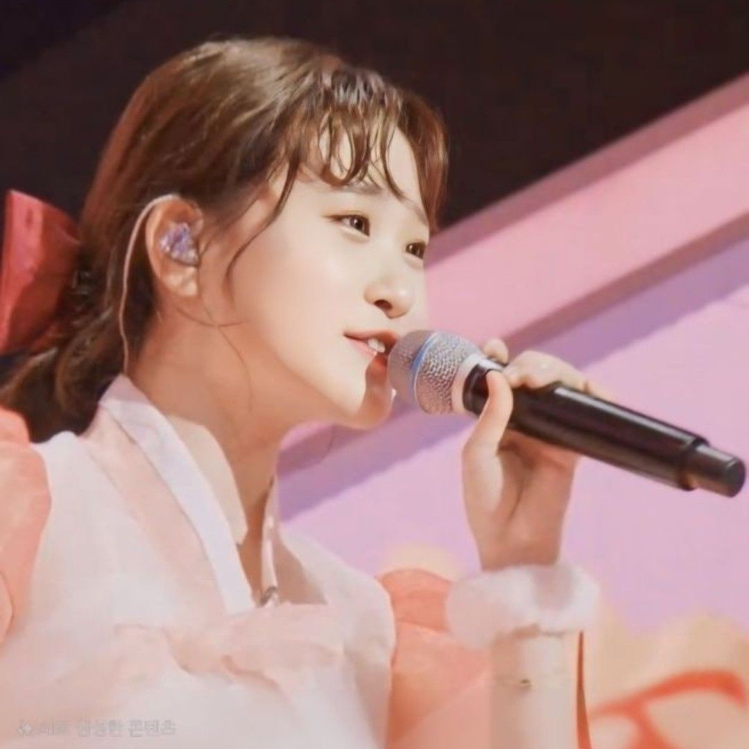 Momen yang diabadikan oleh penggemar Kim Dahyun