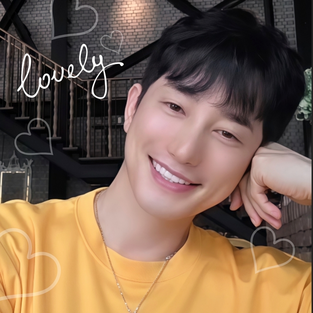 A moment captured by a fan of Park Sihoo