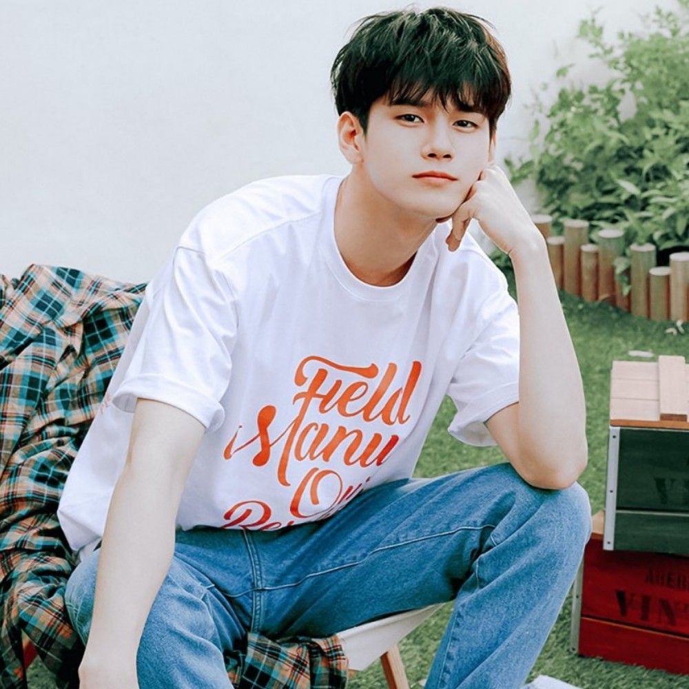 Recent activity shot of Ong Seongwu