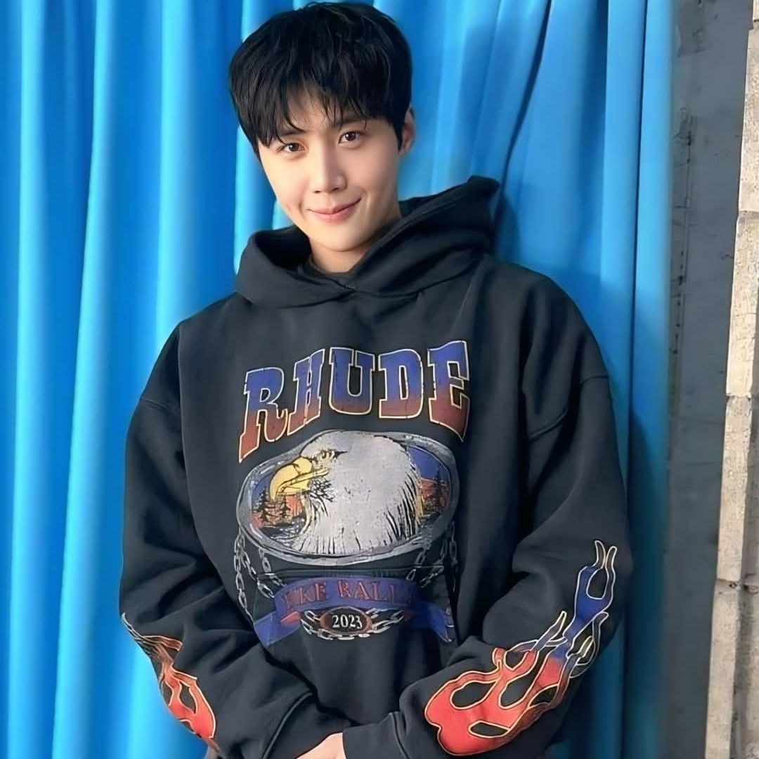 Behind-the-scenes cut of Kim Seonho