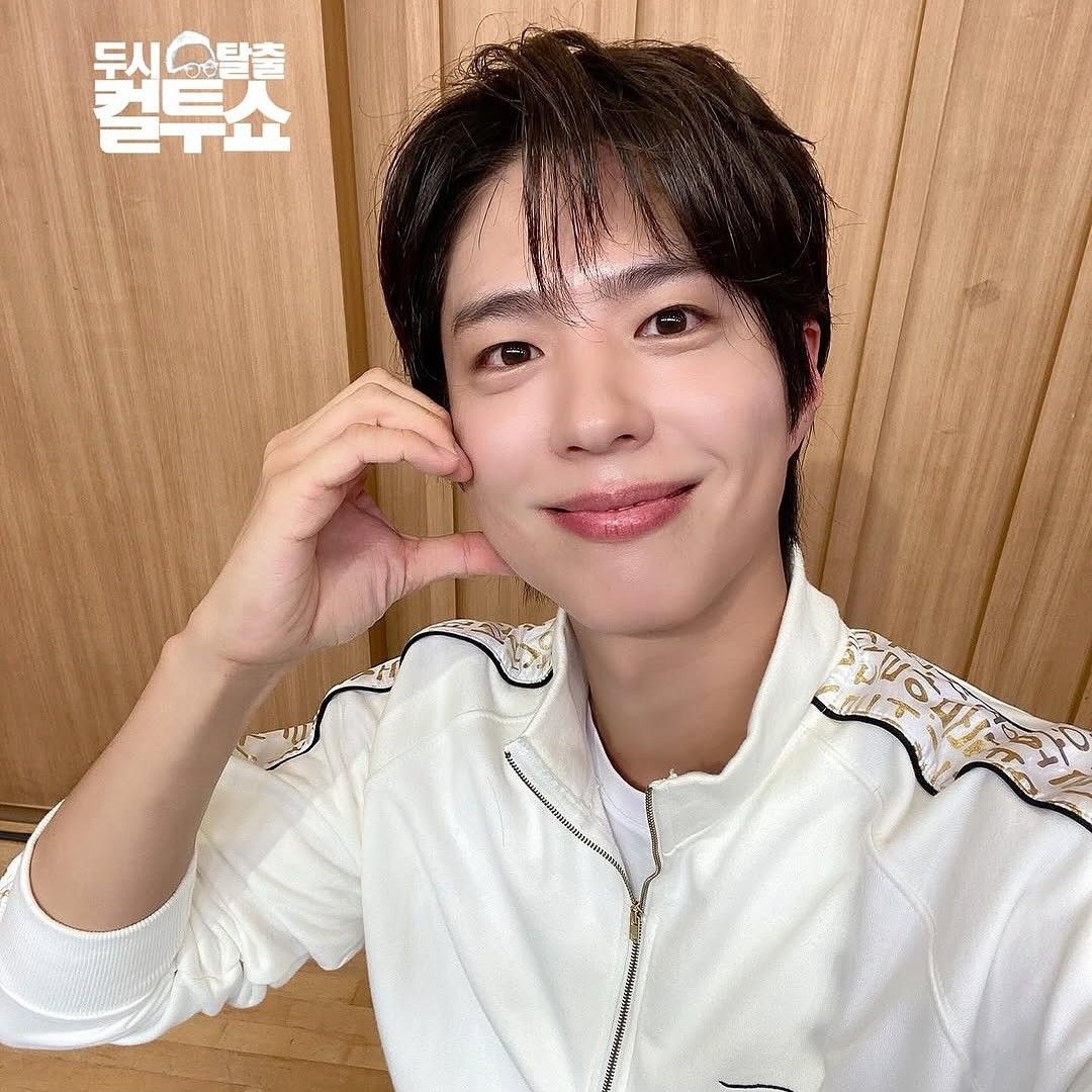 Behind-the-scenes cut of Park Bogum