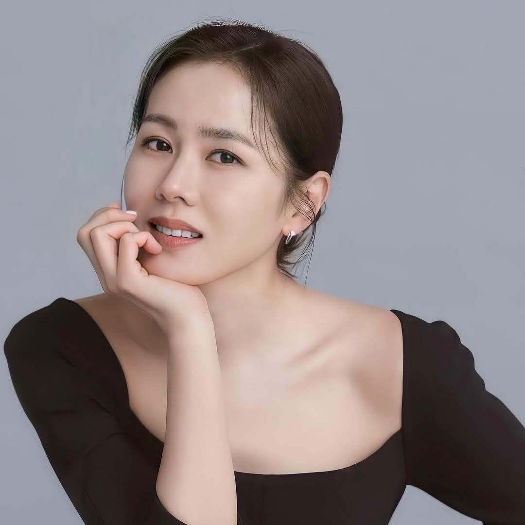 Latest photo of Son Yejin
