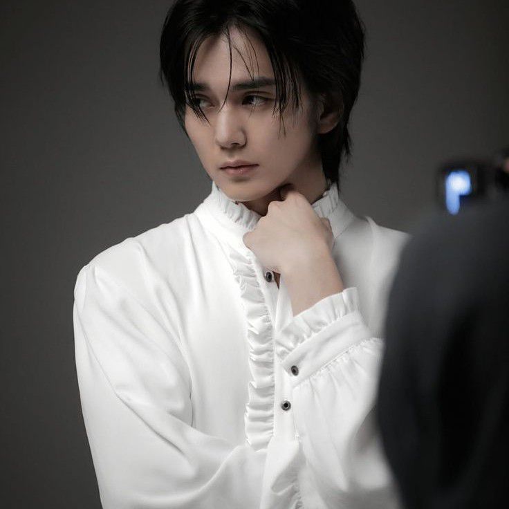 Recent activity shot of Yoo Seungho