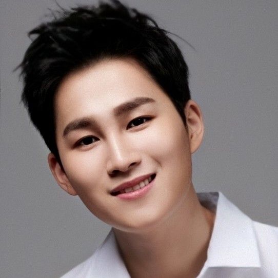 Foto kegiatan terbaru dari Kim Heejae