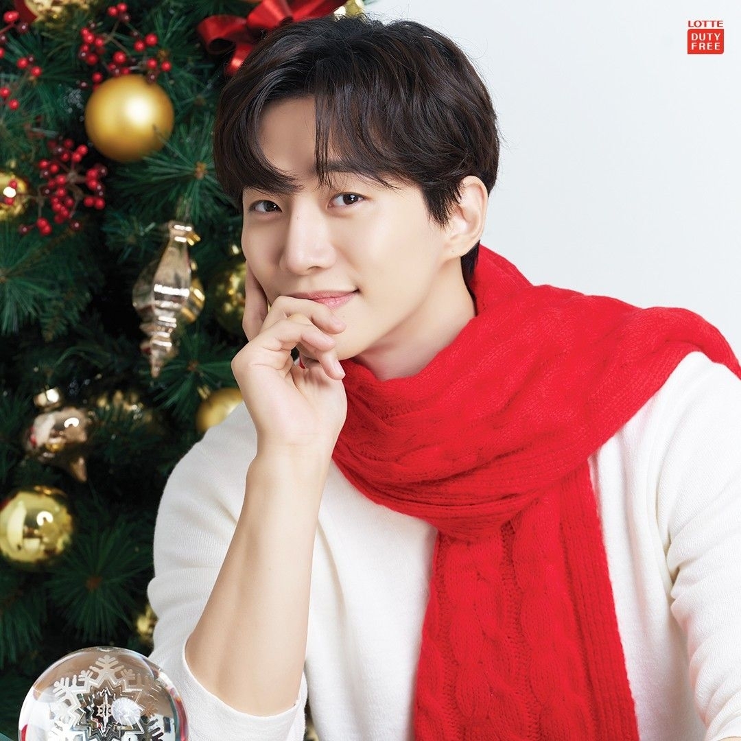 Recent activity shot of Lee Junho