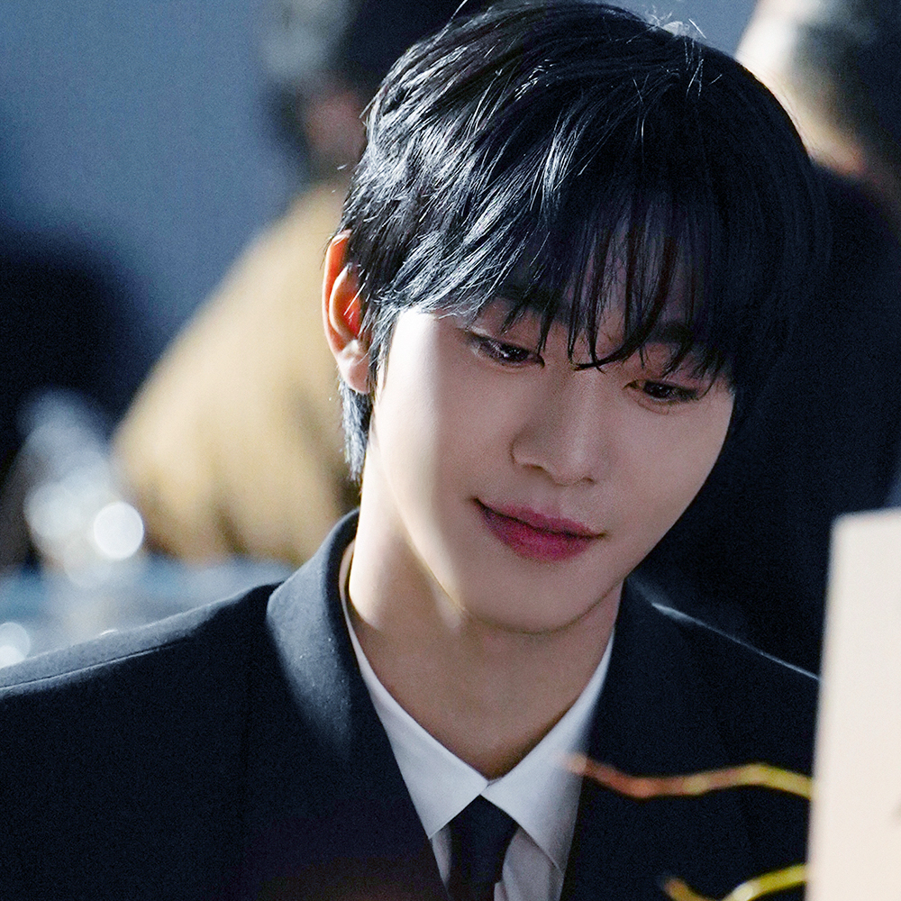 Momen yang diabadikan oleh penggemar Ahn Hyoseop