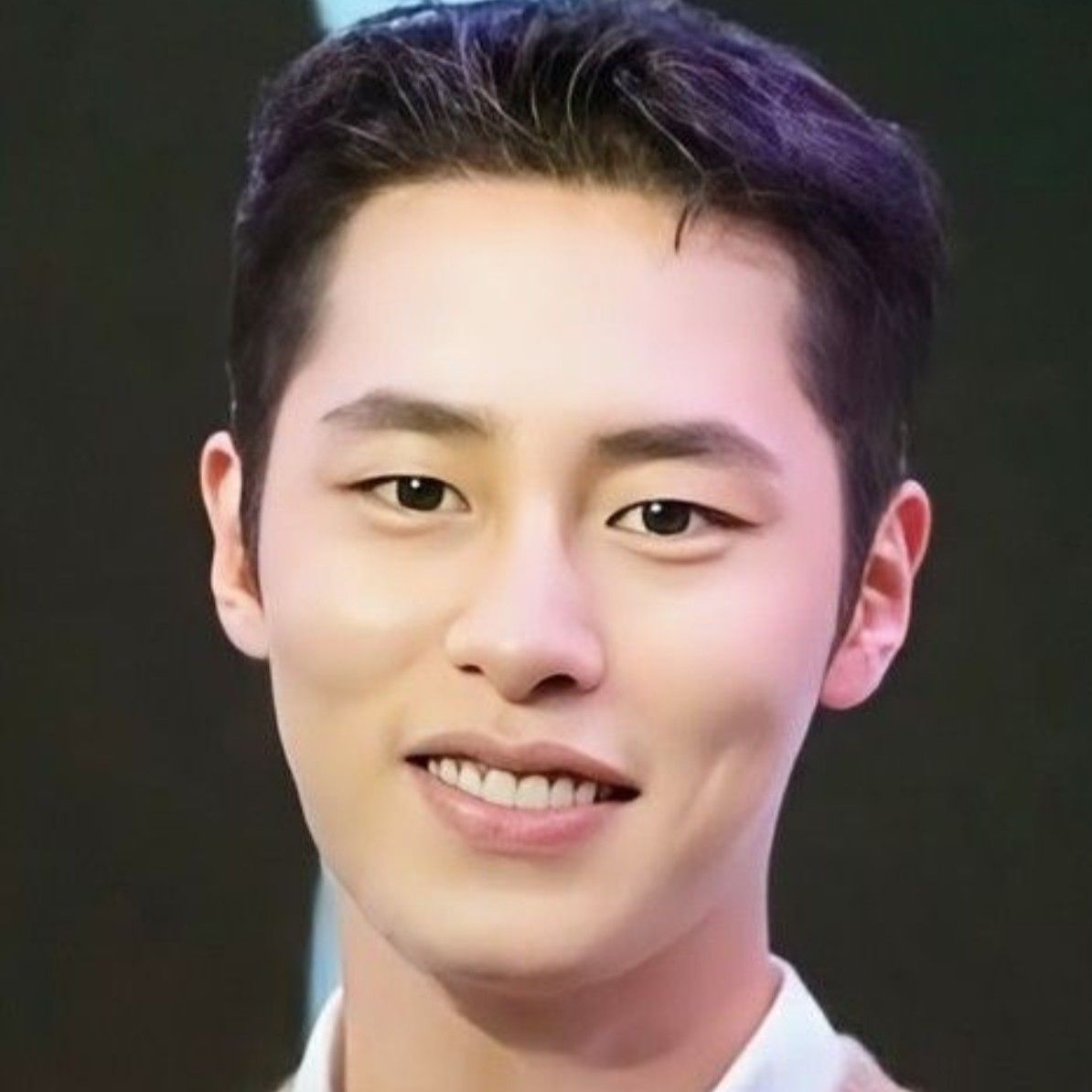 A moment captured by a fan of Lee Jaewook