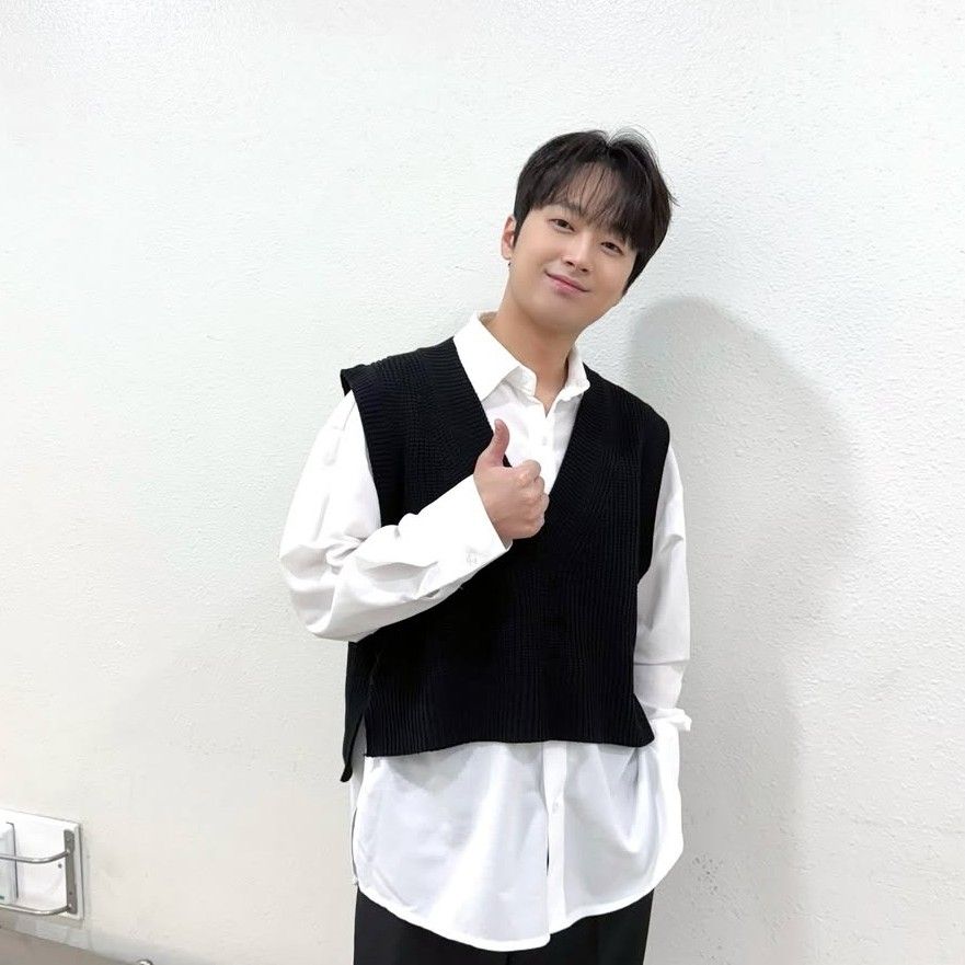 Foto kegiatan terbaru dari Lee Chanwon