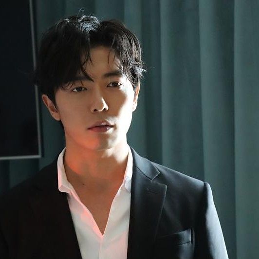 Behind-the-scenes cut of Kim Jaewook