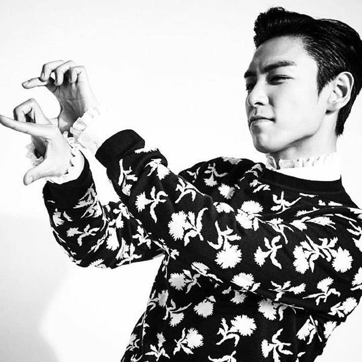 A moment captured by a fan of T.O.P