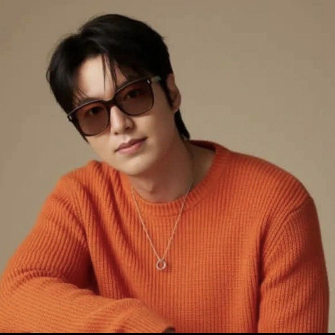 粉絲拍下的李敏鎬瞬間