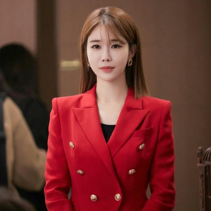 Behind-the-scenes cut of Yoo Inna