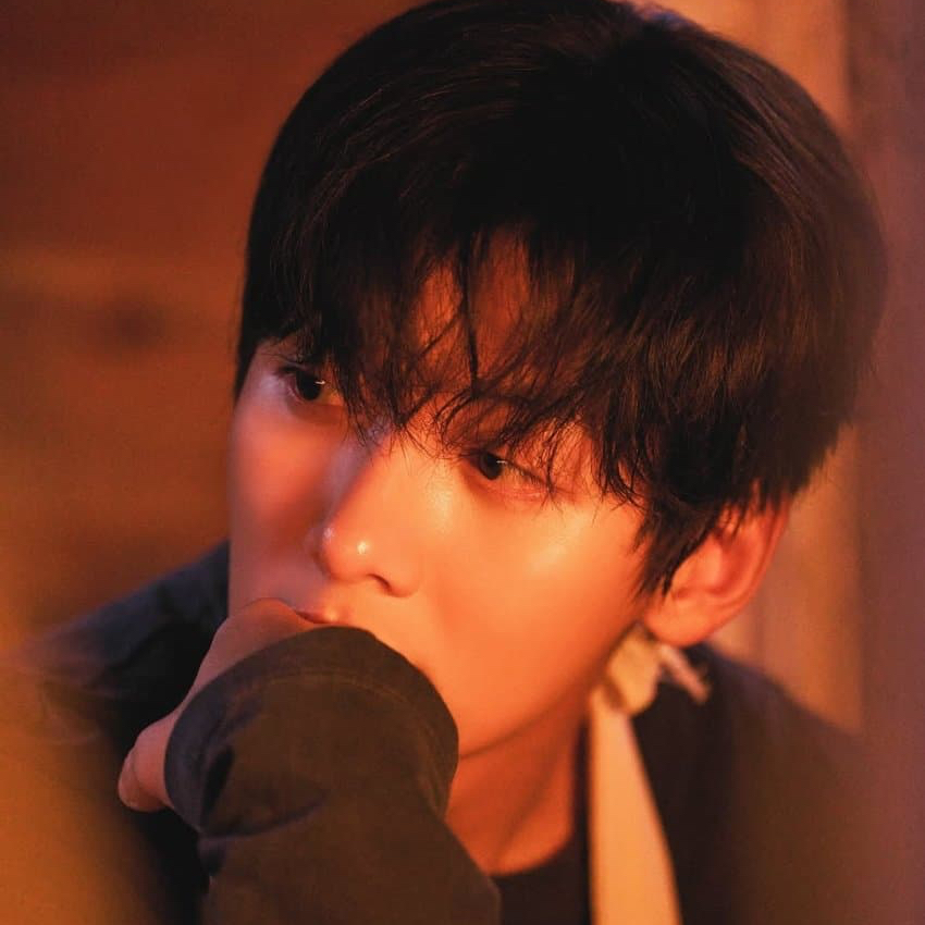 A moment captured by a fan of Ji Changwook