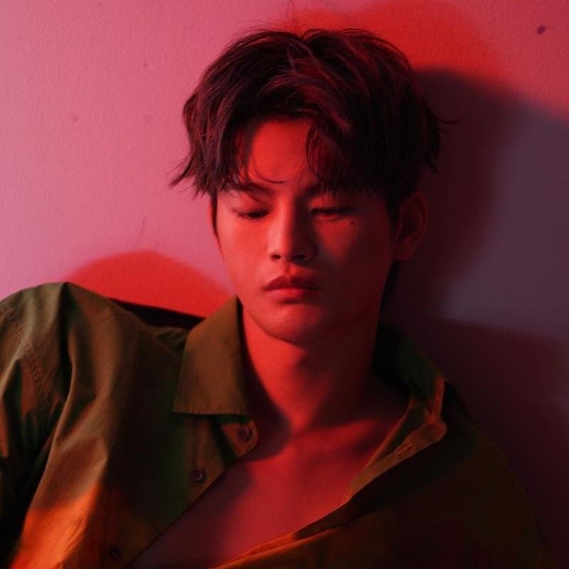 ソ・イングクの最近の活動ショット