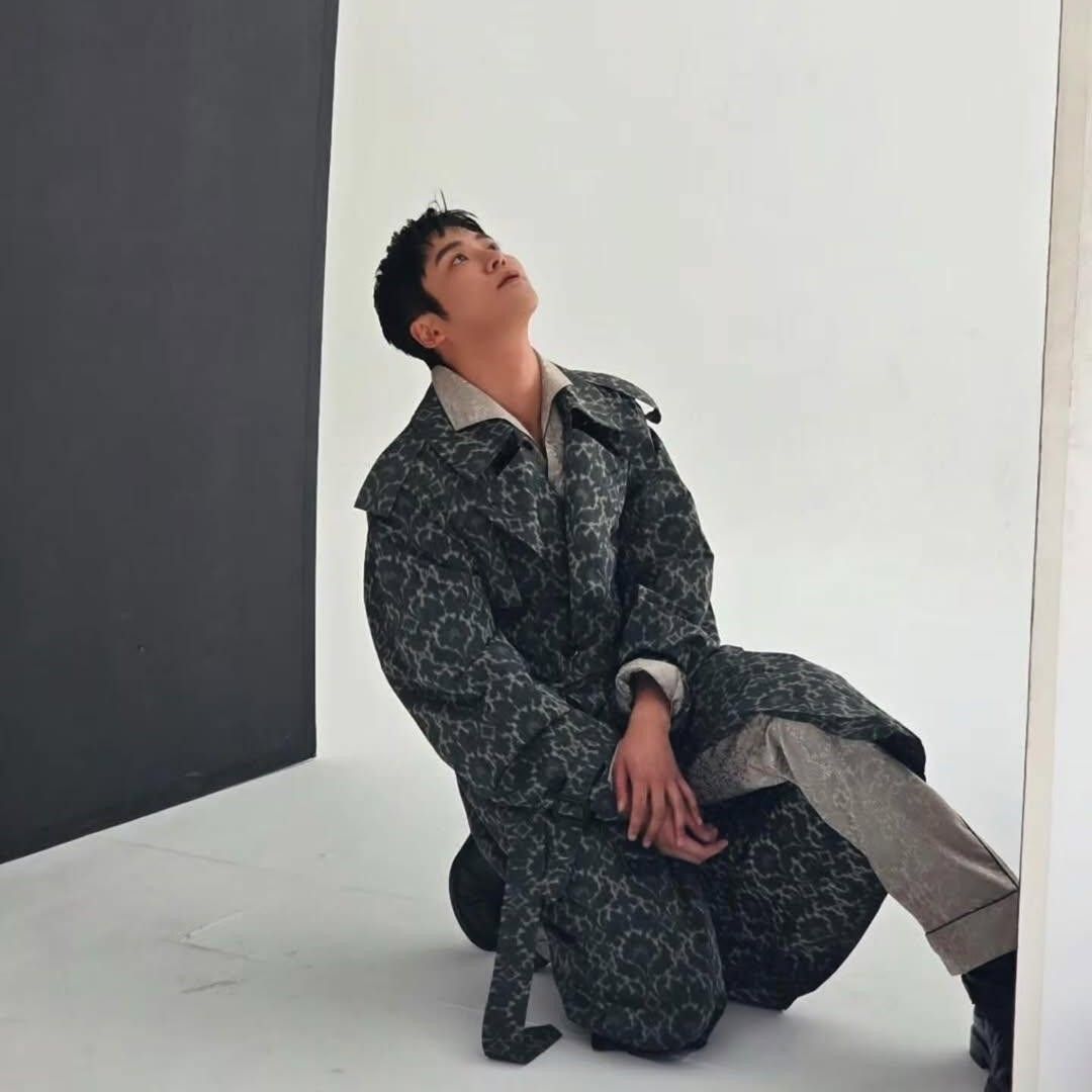 Behind-the-scenes cut of Rowoon