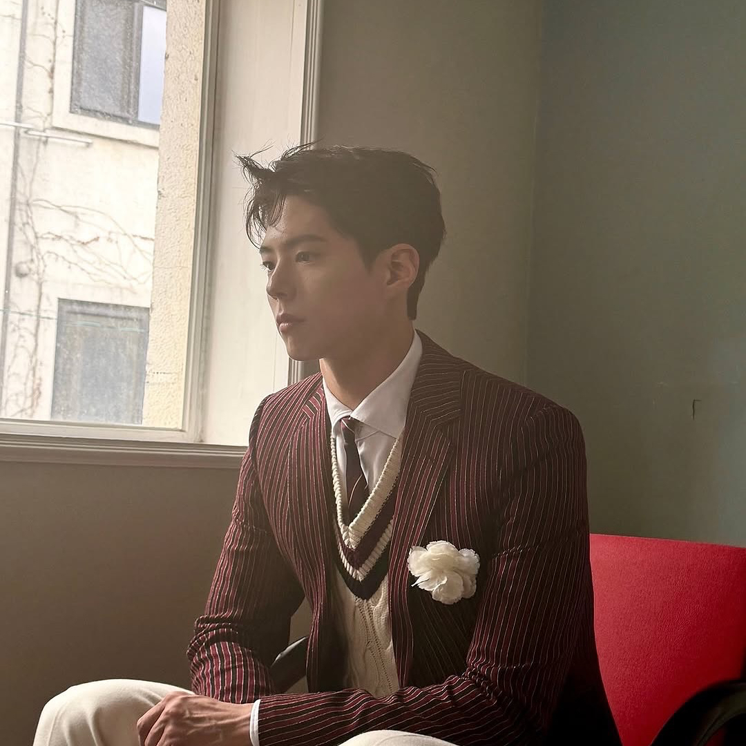 A moment captured by a fan of Park Bogum