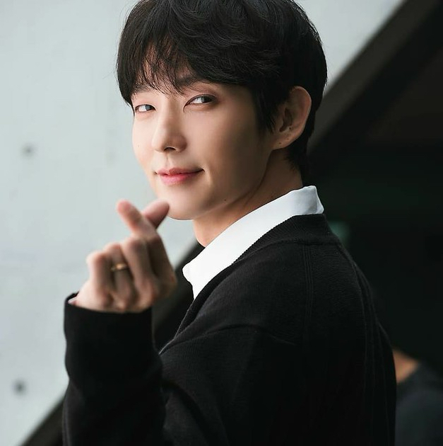 Foto terbaru dari Lee Joongi